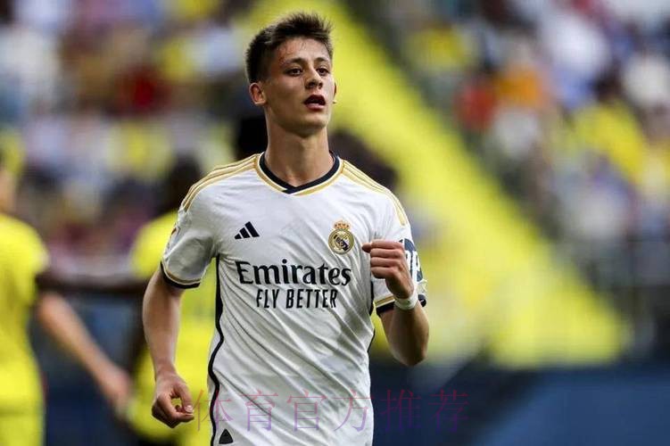 罗马诺:居莱尔无意1月离开皇马 他完全专注于球队 罗马诺:居莱尔无意1月离开皇马 他完全专注于球队